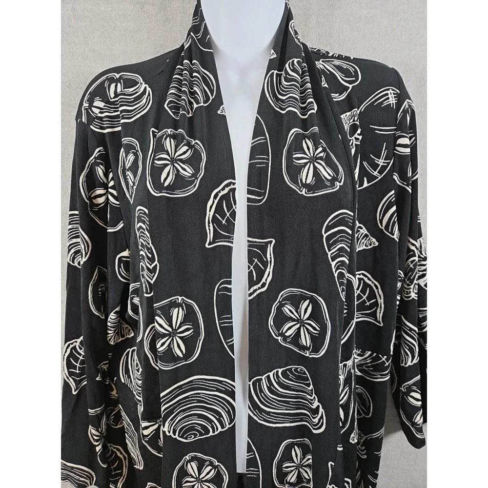 CHICOS‎ Travelers 2 Size L SEASHELLS Sandollar Open Cardigan Asymmetric Black